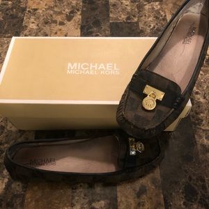 Michael Kors flats